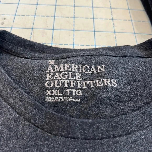 American Eagle Gray T-Shirt with Red and White Design - Picture 2 of 2